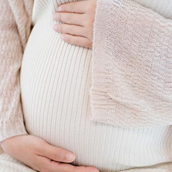 Benchmar🇭🇰k：9B 身材小🐝🛑，能量大🤸‍♀️ 来看看硬指标：🌾上海添丁助孕